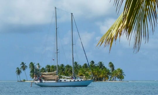 Crewed Sailing Charter on 50' Eole Sailboat in San Blas Islands, Panama