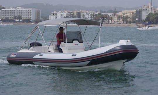 Alquiler de 24' Valiant 750 Cruiser RIB en Palma de Mallorca, España