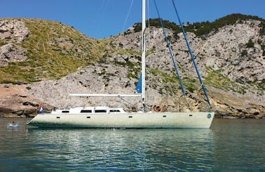 Luxury Cruising Monohull Charter "Voyager Dreams 70" in Spain