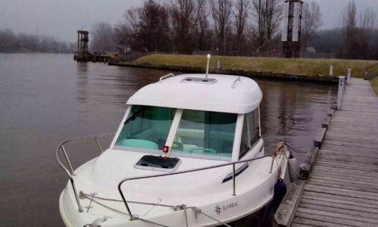 Jeanneau Merry Fisher 625 Legende Motor Yacht Rental in Pavilosta, Latvia