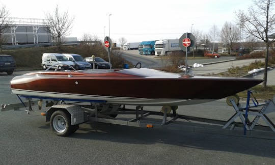 Classic Speedboat Aquacraft California Boat Rental in Wiesbaden, Germany