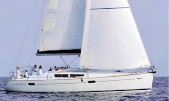 Luxury Sun Odyssey 39i Charters to Canary Islands