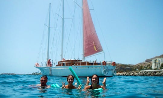 Classic Sailboat in Pasito Blanco