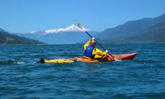 Kayaking for 2 or 4 Days 2 days in the 1st fjord in Patagonia