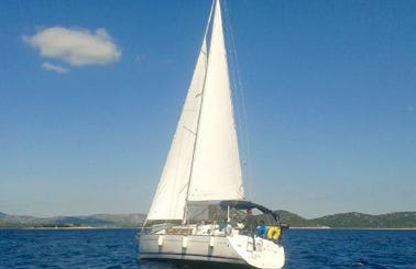 Charter on Sun Odyssey 35 in Biograd na Moru