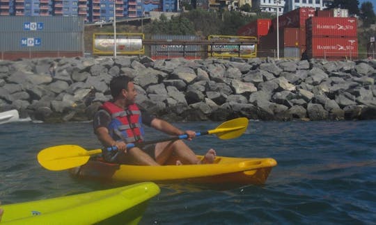 Guided Kayak Exploration in Valparaíso, Chile