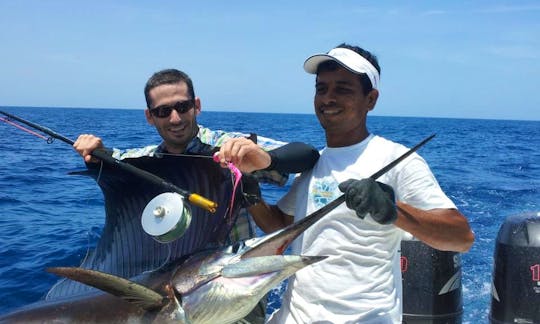 Charter 30' Sport Fisherman Rampage in Iztapa, Guatemala