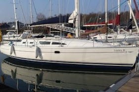 Charter on "Loxley B" Sun Odyssey 37 Sailboat in Southampton