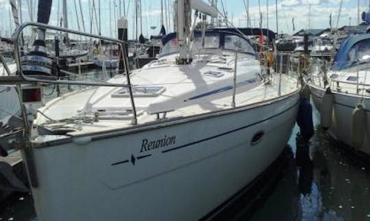 Sailing Getaway on "Reunion" Sailboat in Southampton