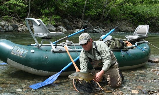 Fishing Boat & Guide Service In Stockbridge