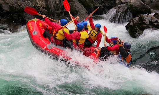 Half Day (Grade 5 Rapids) White Water Rafting on the Rangitikei River in New Zealand