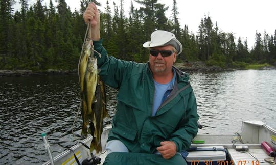 Alquiler de pesca Jon Boat de 15 pies en Biscotasing, Canadá