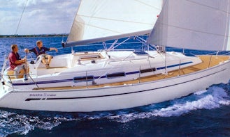 Luxurious ''BAVARIA 32'' Cruising Monohull Charter in Spain