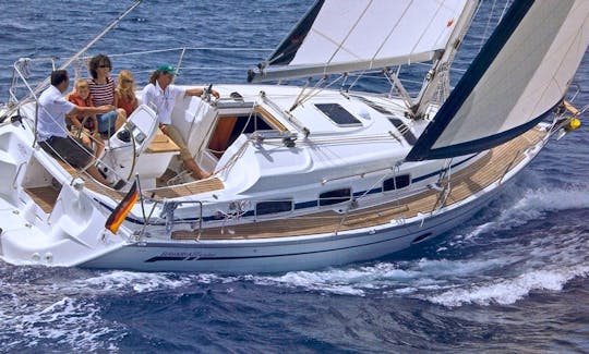 ''BAVARIA 33'' Luxurios Cruising Monohull Charter in Spain