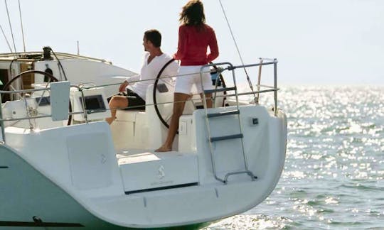 Luxury ''Beneteau 393'' Cruising Monohull Charter in Spain