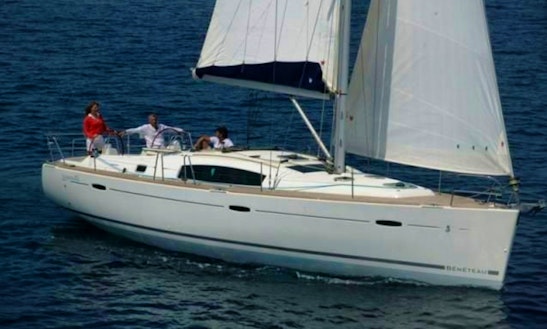 ''beneteau 434'' Luxurious Charter Cruising Monohull In Spain