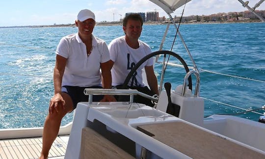 38' Cruising Monohull Charter in Torrevieja, Spain