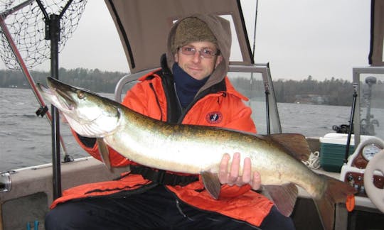 Fishing Charter On 61ft “UnReel” Ocean Sport Fisherman Yacht In Ontario, Canada