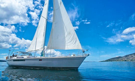 Magic Miles Sailing Yacht Charter in Tasmania