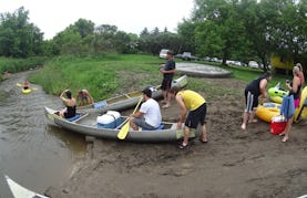 Explore the Kickapoo River on a Canoe!