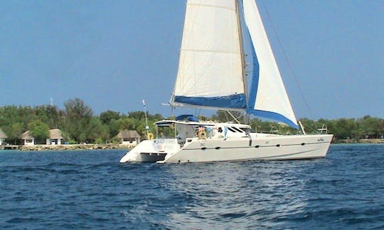 Charter Cruising Catamaran Knysna 440 in Uligan, Maldives