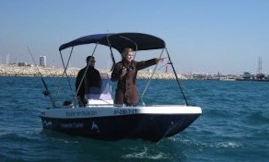 Alquiler de barcos de fibra de vidrio en Cambrils, España