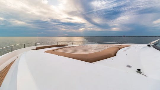 Sunseeker aos 90 pés com JACUZZI ⭐⭐⭐💵 ACQU