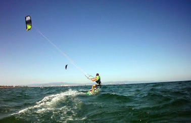 Kitesurfing Lessons in Li Junchi, Italy