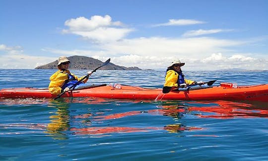 Kayak Tours in the Lake Titicaca, Peru