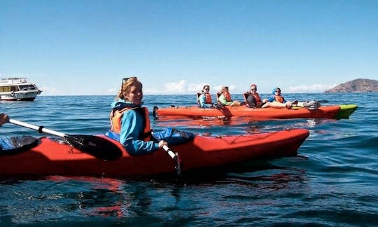 Kayak Tours in the Lake Titicaca, Peru