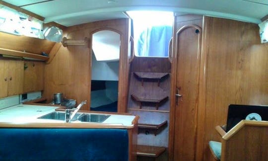 Charter 37' Cruising Monohull In Cartagena, Colombia