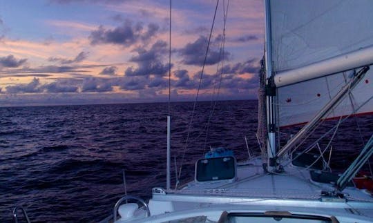 Charter 47ft Sailing Yacht In Cartagena, Colombia