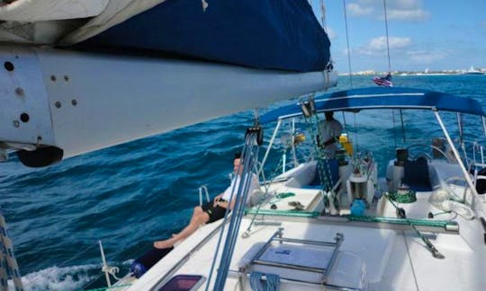 Charter the 50' Cruising Monohull In Cartagena, Colombia
