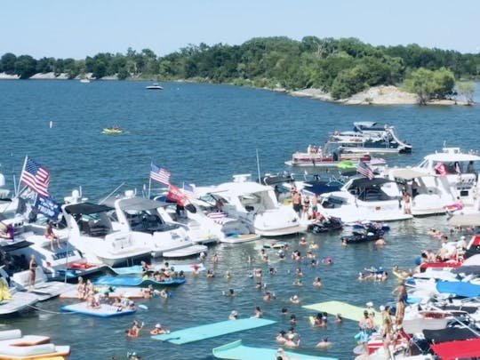 BRAND NEW WAKESURFING BOAT - DALLAS