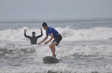 Surf Lesson In Sámara