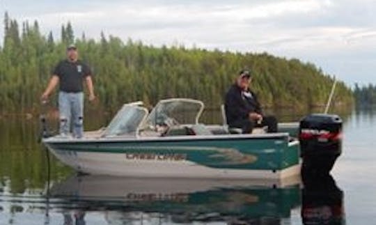 Location de pêche en Bass Boat en Ontario, Canada