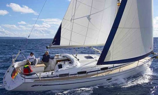 37' Velero Bavaria Cruising Monohull Charter in Badalona, Spain
