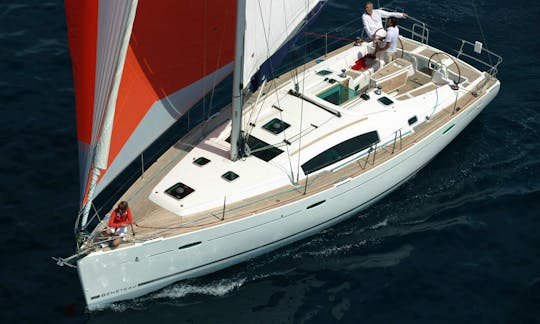 Beautiful sailing yacht up to 11 persons plus skipper