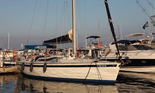 Beneteau 430 for rent in Roda de Bará, Spain