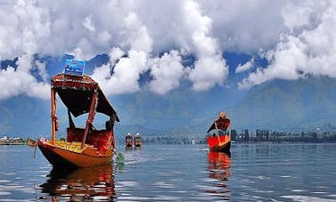 Des vacances inoubliables en péniche à Srinagar, en Inde