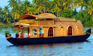 Airconditioned Houseboat for 4 Person with 2 Bedrooms available to Rent in Aryad South
