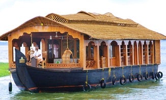 Ready for your fun-filled escape? Rent a Houseboat in Kerala, India