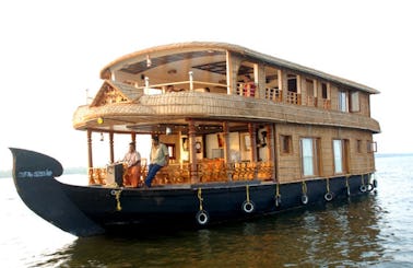 Exciting Vacation in Kerala, India on a 5 Bedroom Houseboat