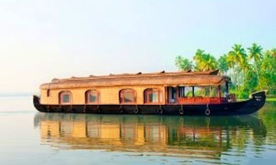 3 bedroom house boat