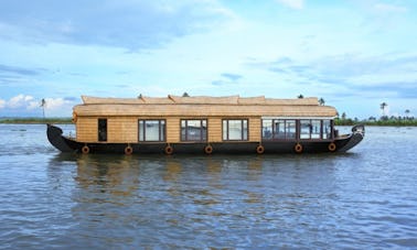 Cinnamon Houseboat for Rent in Alappuzha
