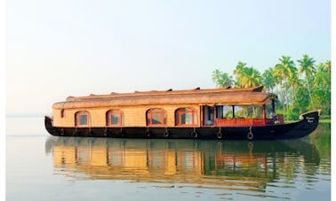 Houseboat Day Cruise and Overnigth Stay for 2 People in Alappuzha, Kerala