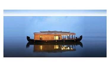 Take Your Honeymoon on a Houseboat in Alappuzha