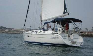 Passeios de barco em La Bella Vita Hunter Sloop em Oceanside, Califórnia