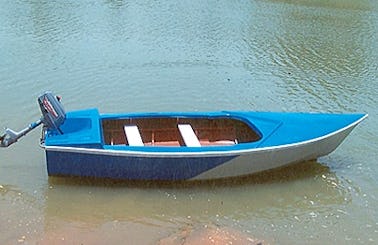 4-seat motor boat for rent in Hanumangarh, India