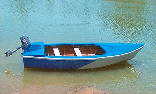 4 seater motor boat